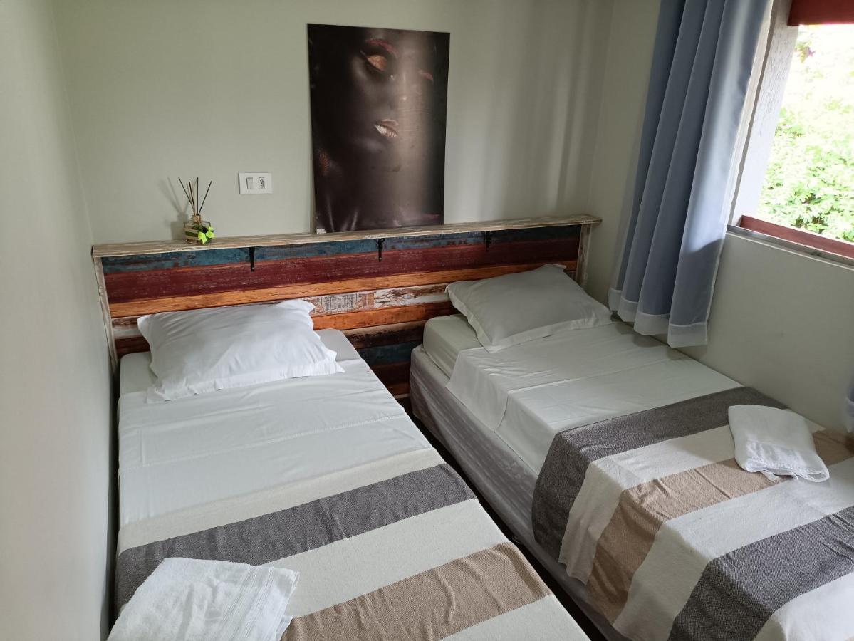 Alpha Hospedaria & Hostel Londrina Exterior photo